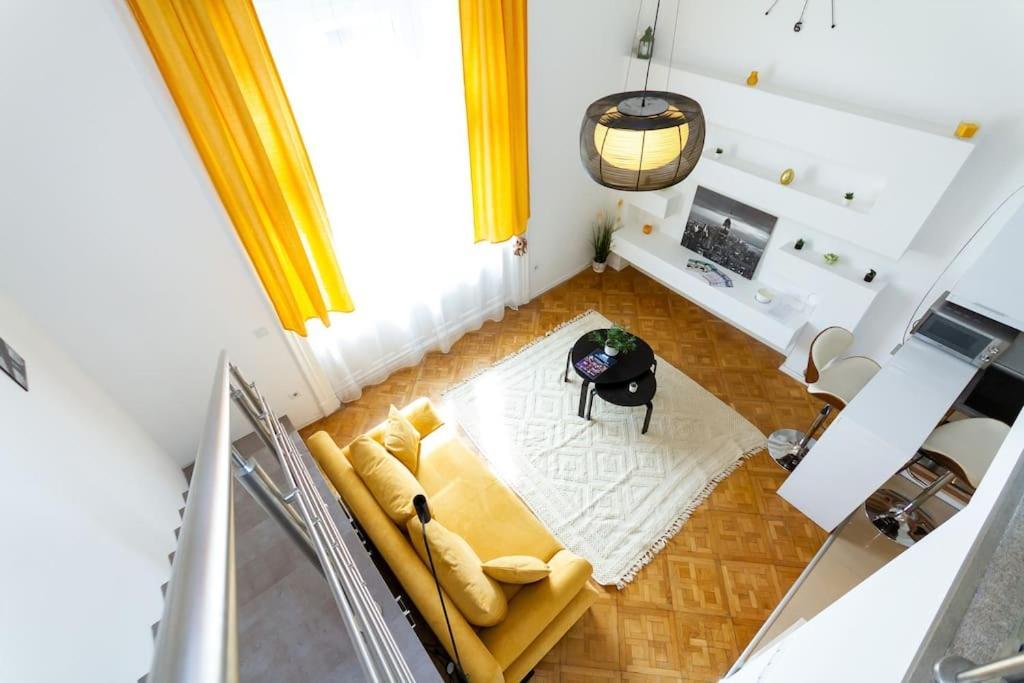 Bright Design Riverside Studio By Nw Budapest Exterior photo